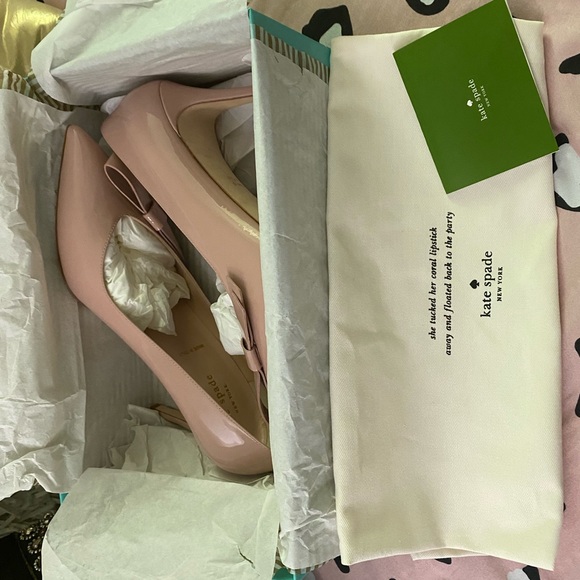 Beautiful kate spade high heels - Picture 5 of 7